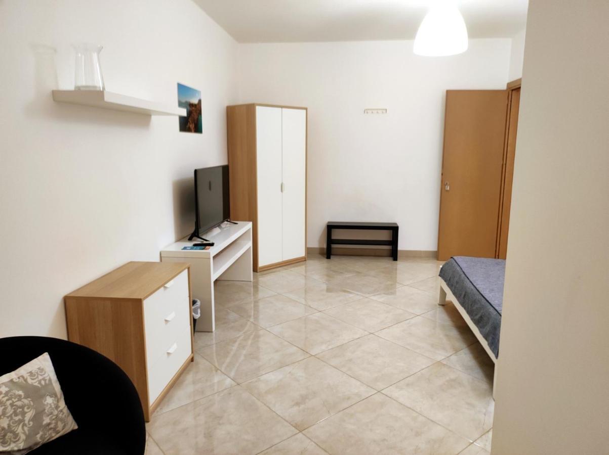 B&B Flavilla Santa Flavia Ngoại thất bức ảnh