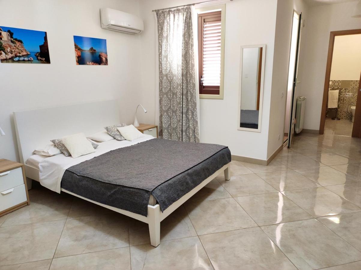 B&B Flavilla Santa Flavia Ngoại thất bức ảnh