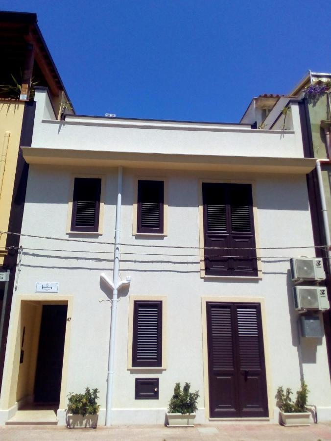 B&B Flavilla Santa Flavia Ngoại thất bức ảnh