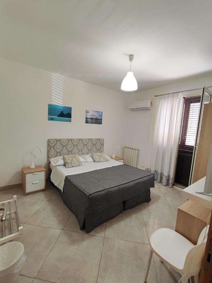 B&B Flavilla Santa Flavia Ngoại thất bức ảnh